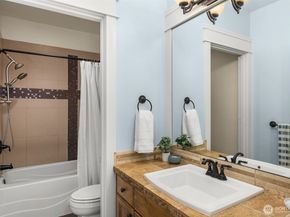 10827 NE 108th Street, Kirkland WA 98033