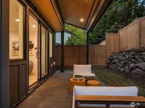 7020 127th Avenue NE, Kirkland WA 98033