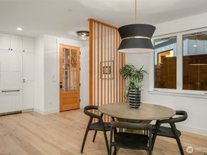 7020 127th Avenue NE, Kirkland WA 98033