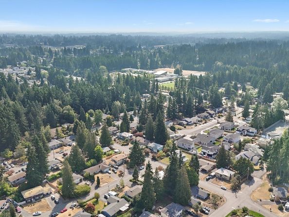 6304 165th Place SW, Lynnwood WA 98037