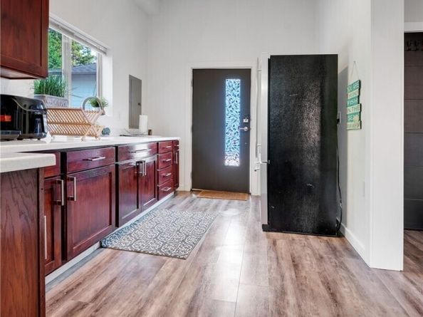 3736 Southcenter Boulevard, Tukwila WA 98188
