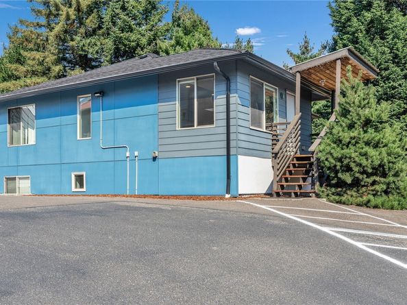 3736 Southcenter Boulevard, Tukwila WA 98188