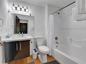 3736 Southcenter Boulevard, Tukwila WA 98188