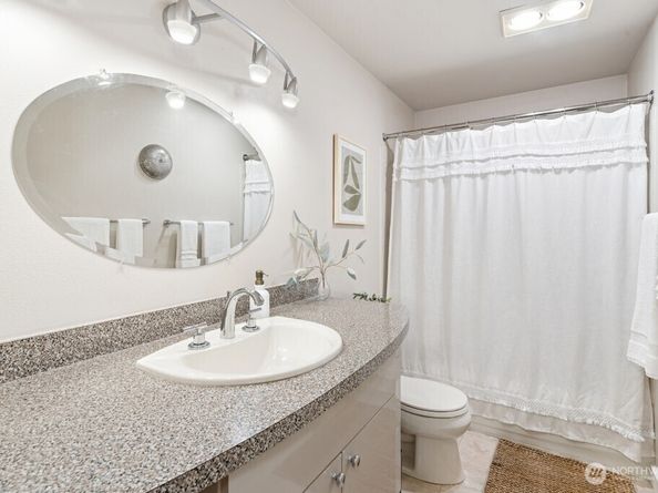 1702 NE 179th Street A306, Shoreline WA 98155