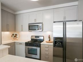 61 Pine Street 217, Edmonds WA 98020