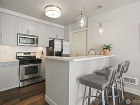 61 Pine Street 217, Edmonds WA 98020