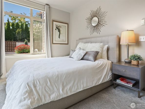 61 Pine Street 217, Edmonds WA 98020