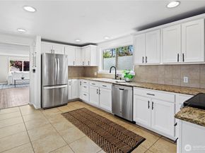226 SW 139th Street, Burien WA 98166
