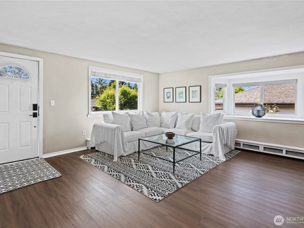 226 SW 139th Street, Burien WA 98166