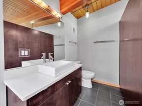 9065 17th Avenue SW, Seattle WA 98106