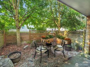 9065 17th Avenue SW, Seattle WA 98106
