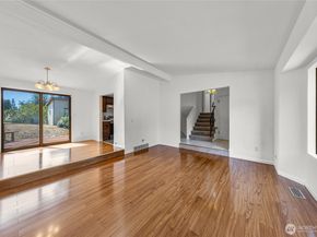 5226 189th Place SW, Lynnwood WA 98036