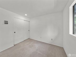 5226 189th Place SW, Lynnwood WA 98036