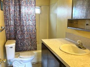 9225 38th Avenue S, Seattle WA 98118