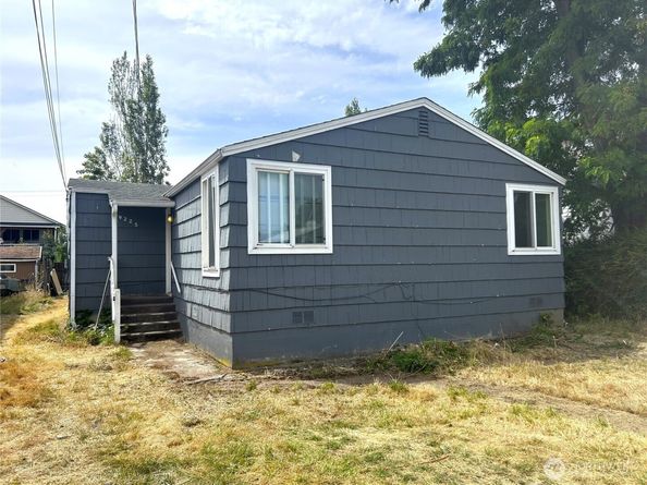9225 38th Avenue S, Seattle WA 98118