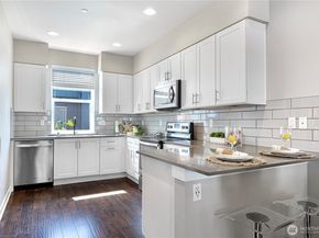 3230 148th Street SW E2, Lynnwood WA 98087