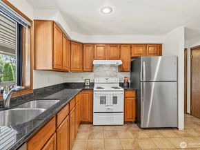 12724 Evanston Avenue N, Seattle WA 98133