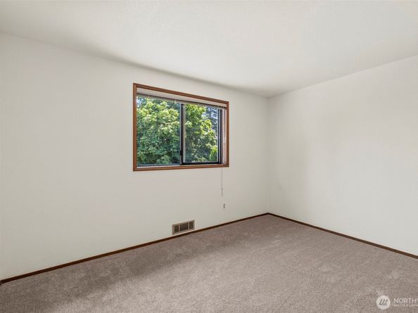 12724 Evanston Avenue N, Seattle WA 98133