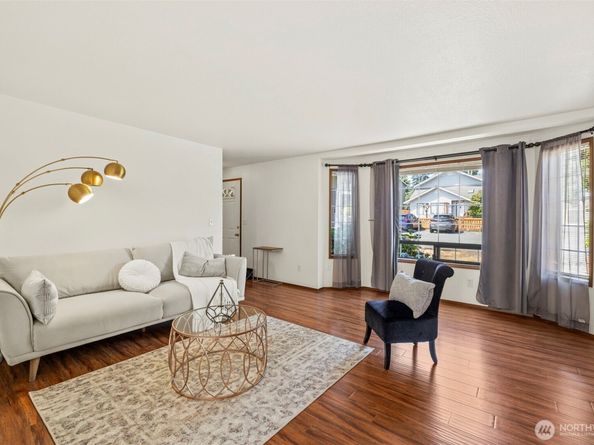 12724 Evanston Avenue N, Seattle WA 98133