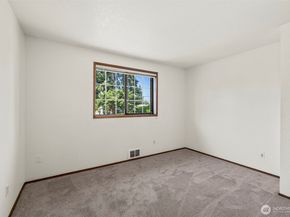 12724 Evanston Avenue N, Seattle WA 98133