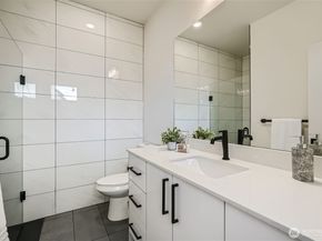 1108 33rd Avenue B, Seattle WA 98122