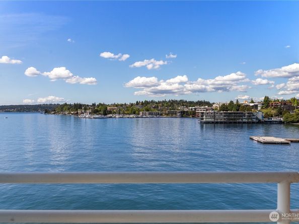 733 S Lake St 312, Kirkland WA 98033