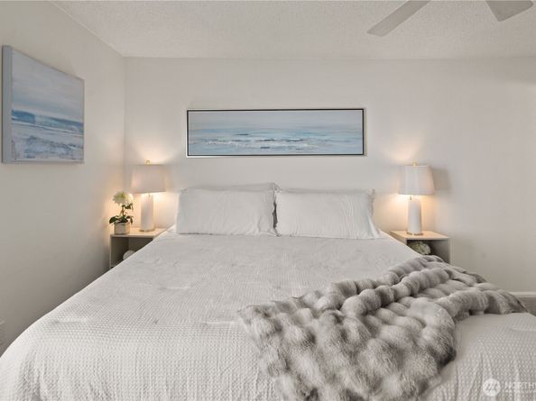 733 S Lake St 312, Kirkland WA 98033