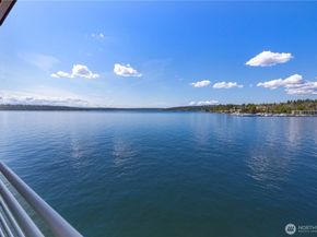 733 S Lake St 312, Kirkland WA 98033