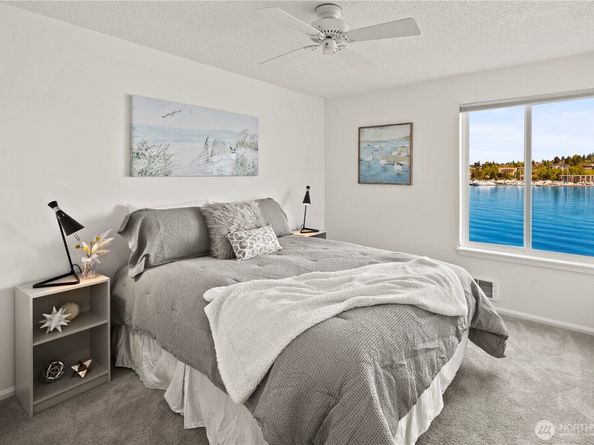 733 S Lake St 312, Kirkland WA 98033