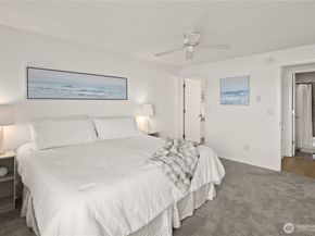 733 S Lake St 312, Kirkland WA 98033