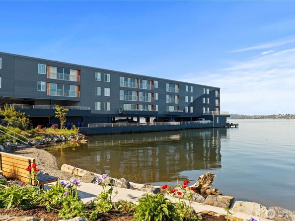 733 S Lake St 312, Kirkland WA 98033