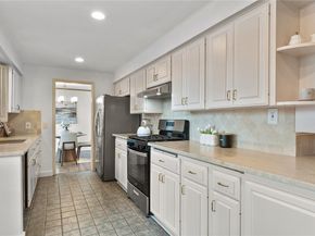 2404 79th Avenue NE, Medina WA 98039