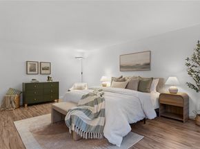 2404 79th Avenue NE, Medina WA 98039