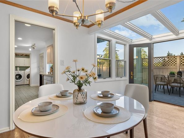 2404 79th Avenue NE, Medina WA 98039