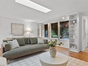 2404 79th Avenue NE, Medina WA 98039