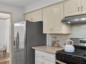 2404 79th Avenue NE, Medina WA 98039