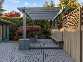 2404 79th Avenue NE, Medina WA 98039