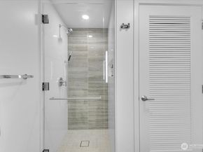 2510 6th Avenue 2203, Seattle WA 98121