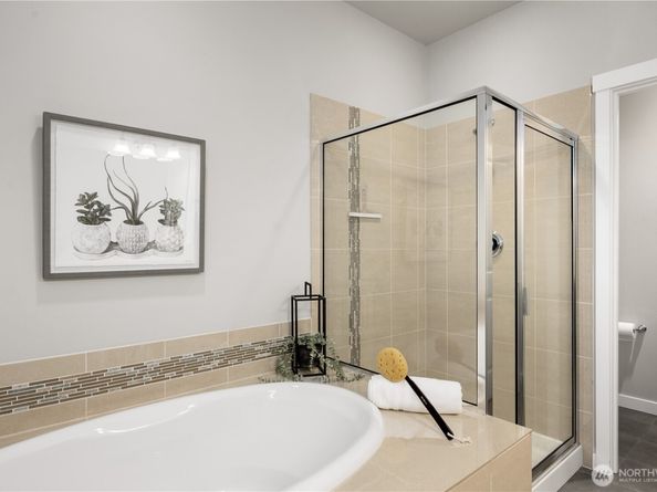 1257 NE Park Drive 46, Issaquah WA 98029