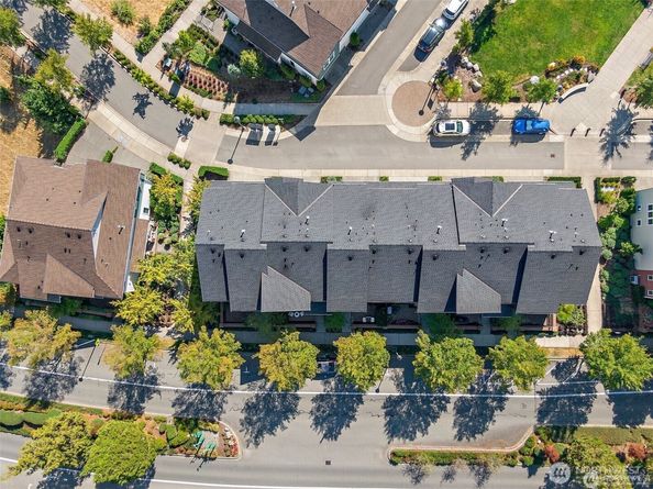 1257 NE Park Drive 46, Issaquah WA 98029