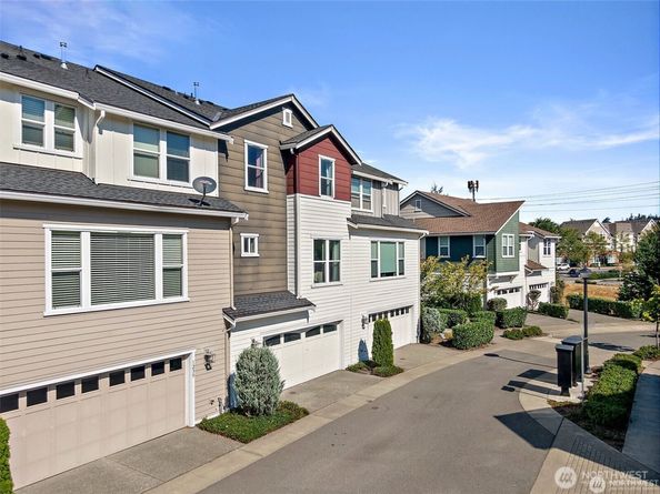 1257 NE Park Drive 46, Issaquah WA 98029