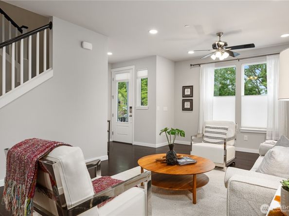 1257 NE Park Drive 46, Issaquah WA 98029