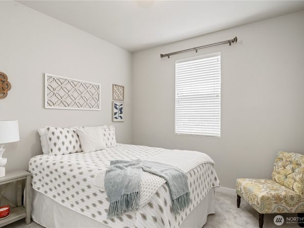 1257 NE Park Drive 46, Issaquah WA 98029