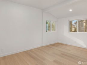 18621 NE 183rd Street, Woodinville WA 98077