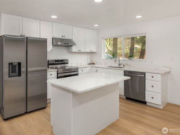 18621 NE 183rd Street, Woodinville WA 98077