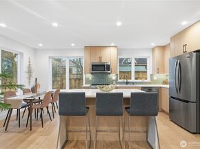 6547 11th Avenue NW C, Seattle WA 98117