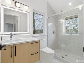 6547 11th Avenue NW C, Seattle WA 98117