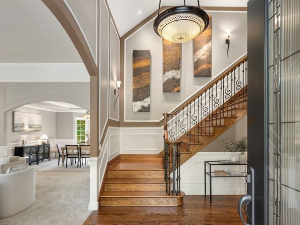 6257 164th Avenue SE, Bellevue WA 98006