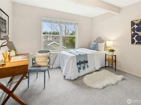 1240 Weaver Road NW B1, Bainbridge Island WA 98110