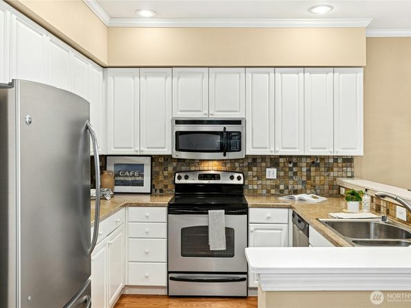 1240 Weaver Road NW B1, Bainbridge Island WA 98110